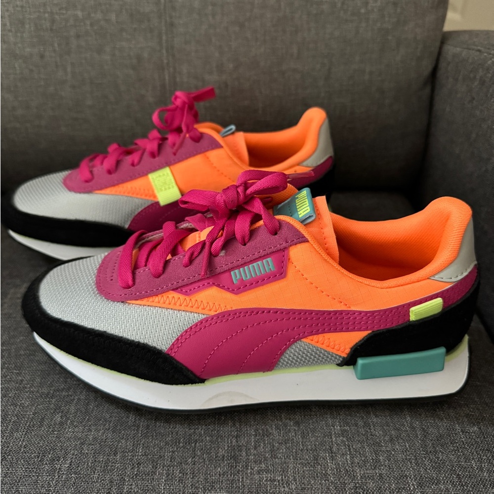NWOT - PUMA Future Rider Colorful Women’s Sneakers - Pink, Orange, and Gray